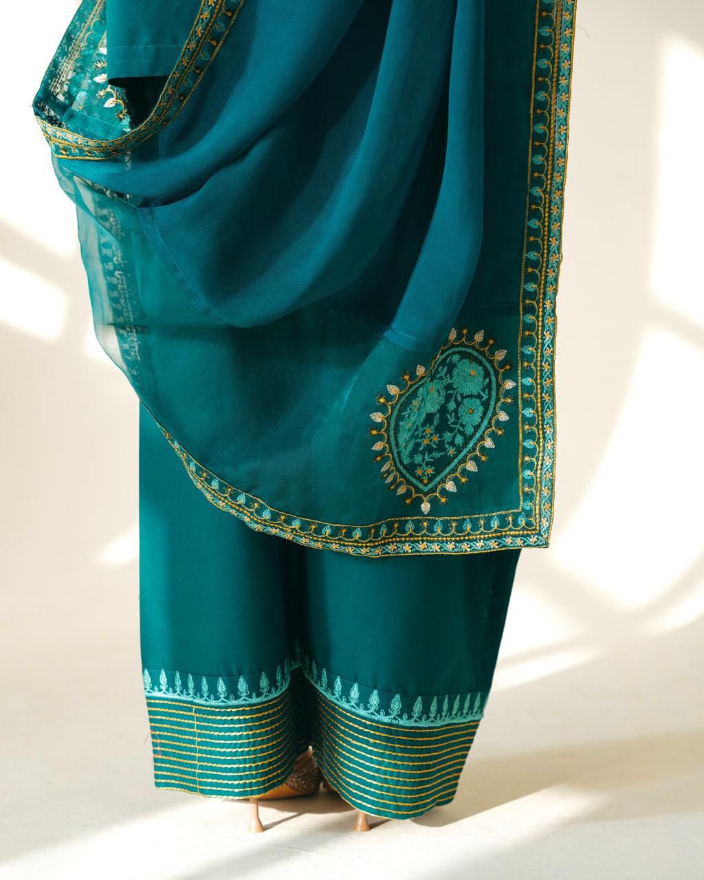 CROSS STICH | PREMIUM AIR-JET LAWN