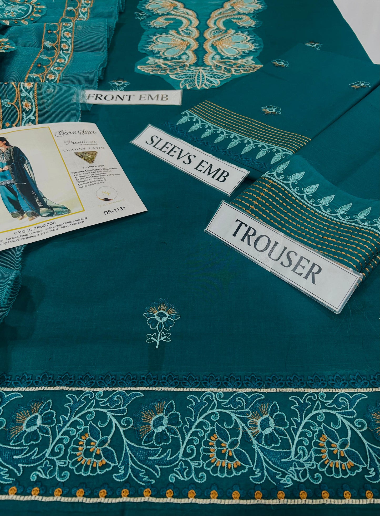 CROSS STICH | PREMIUM AIR-JET LAWN